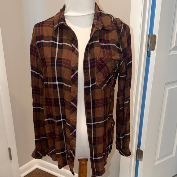 beachlunchlounge Tops - Brown Plaid Button-Up Shirt